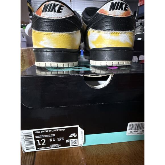 Size 12 - Nike Dunk SB Low Tie-Dye Raygun - Black main image 7